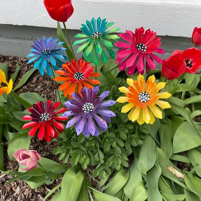 š„Hot Sale - 49% OFFš„Handcrafted Metal Zinnia Flower Garden Stake