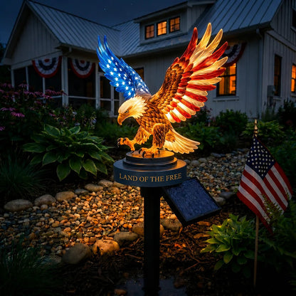 🔥LAST DAY 50% OFF – Solar Eagle Garden Light – A Glowing Tribute to American Freedom