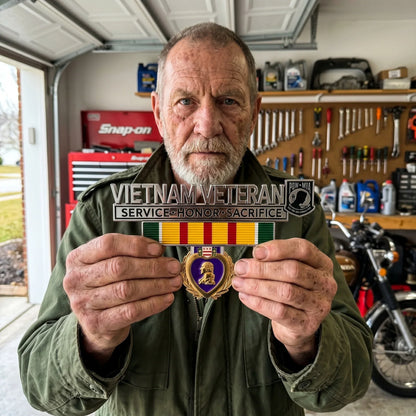 🇺🇸  Promo: 49% OFF 🎖️- Vietnam Veteran Tribute Car Emblem Metal Badge