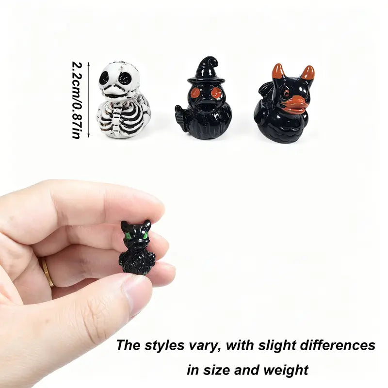Mini Devil Ghost Skull Resin Ducks,Spooky Cute Ghost Skeleton Demon Duck Witch Themed Mini Decorations