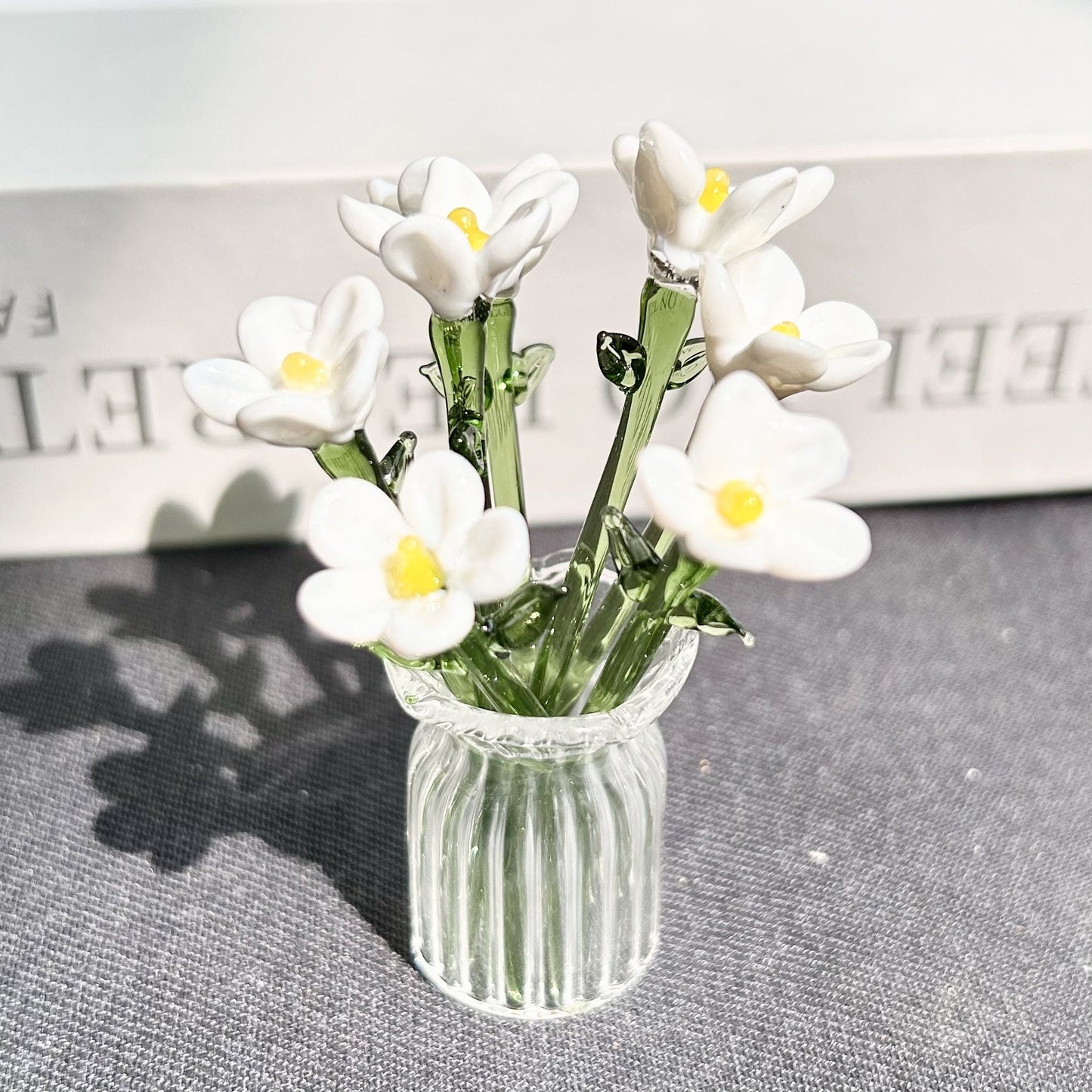 1 Set (7 Flowers+1 Vase) Handcrafted Mini Glass Artificial Flower Ornaments