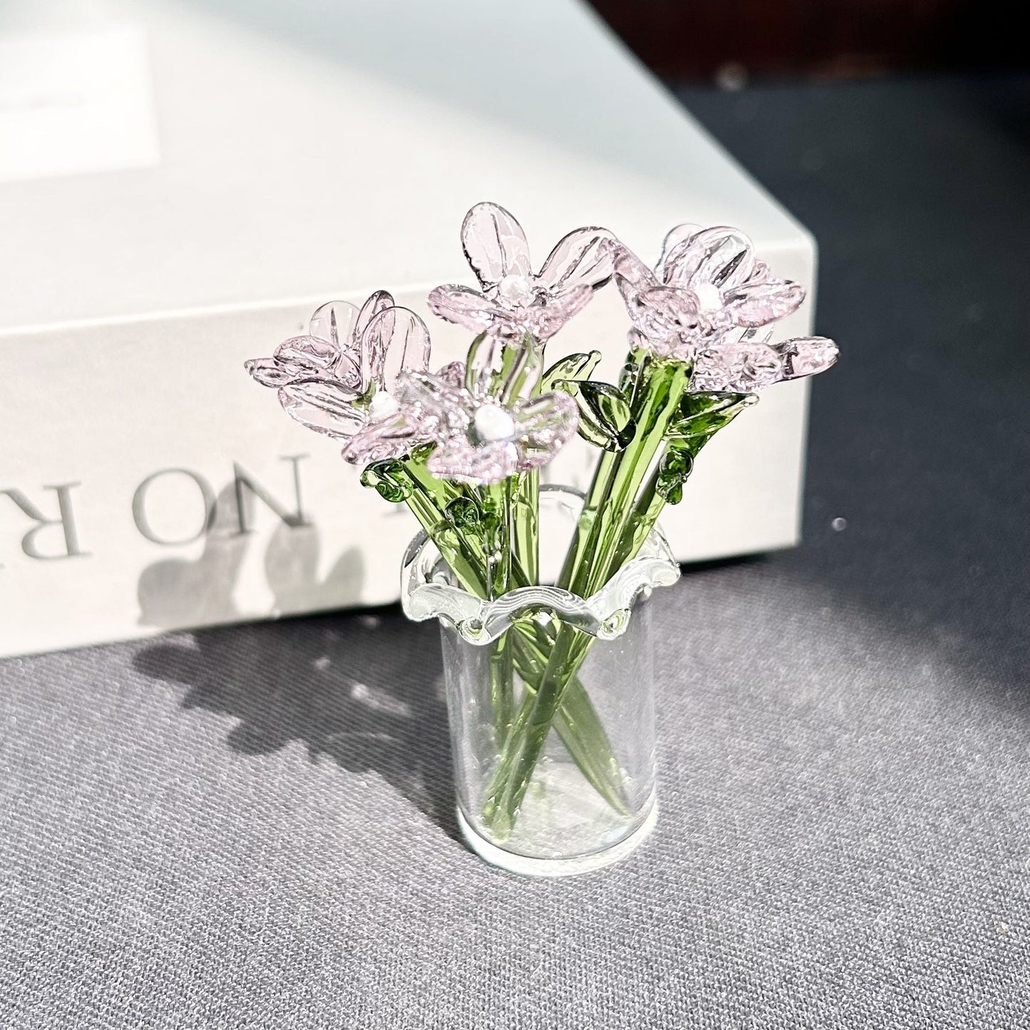 1 Set (7 Flowers+1 Vase) Handcrafted Mini Glass Artificial Flower Ornaments