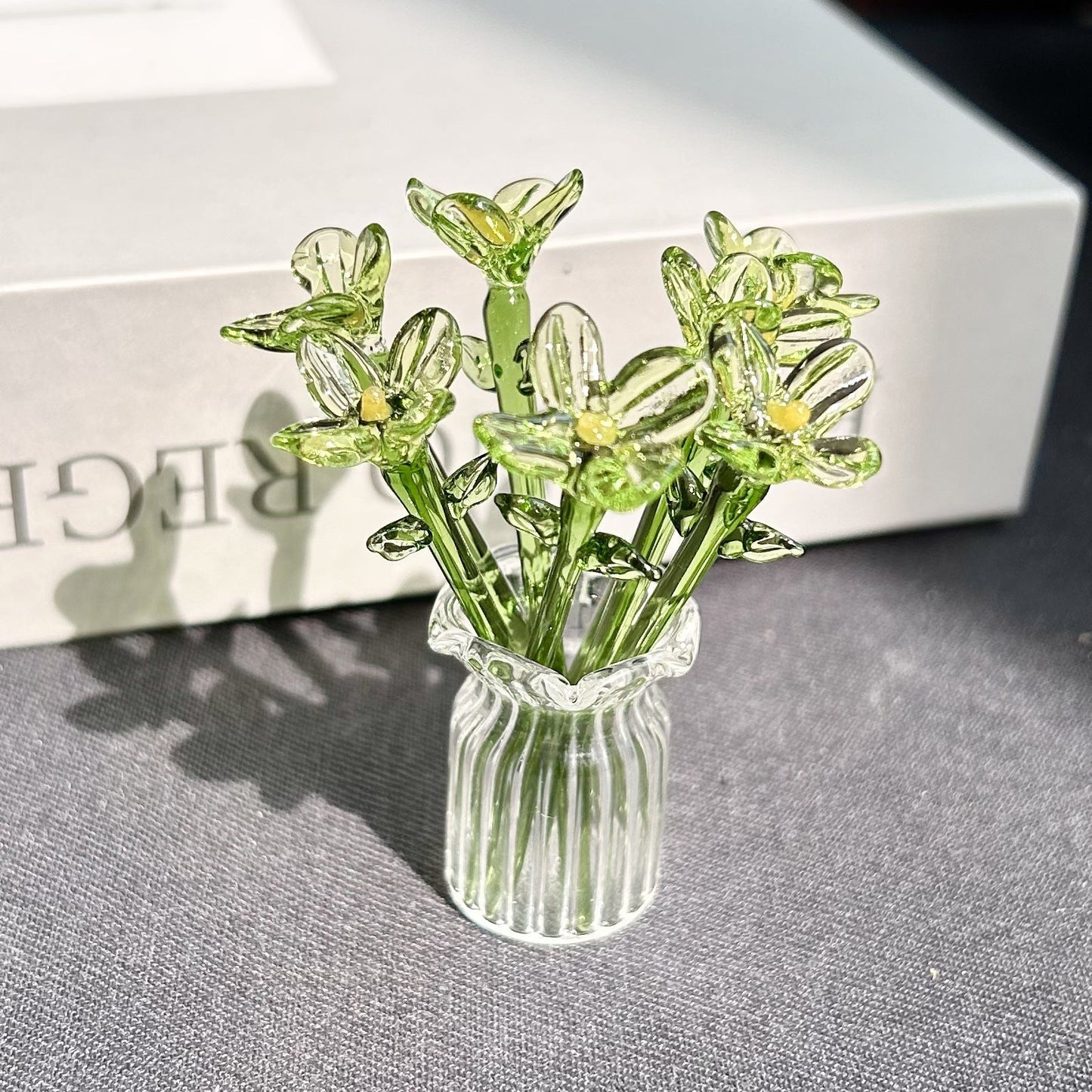 1 Set (7 Flowers+1 Vase) Handcrafted Mini Glass Artificial Flower Ornaments
