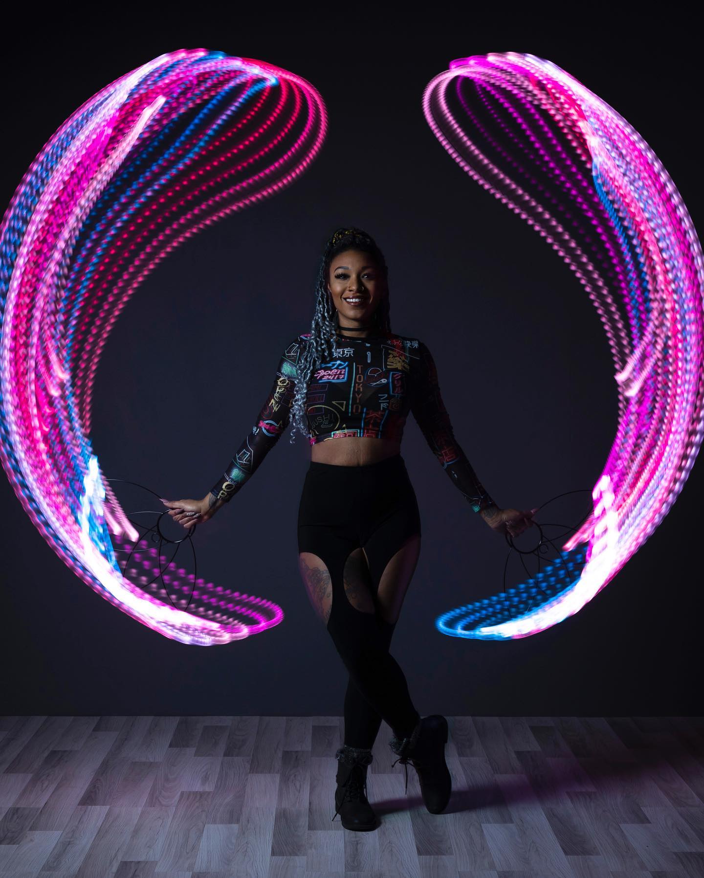 🔥Vibrant LED Flow Fans🎁