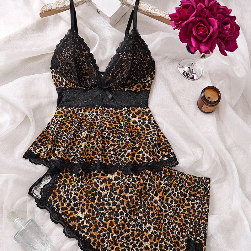 🥳2026 HOT SALE🥳💞50K+ SOLD!🛋️💗 50% OFF! V-Neck Lace Sleepwear – Buttery‑soft fabric, flattering fit. No binding, just comfy. A little luxury for bedtime. 🌙💤